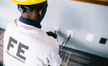 Elektriker im Neubau: Wann er beim Fensterbau nötig ist